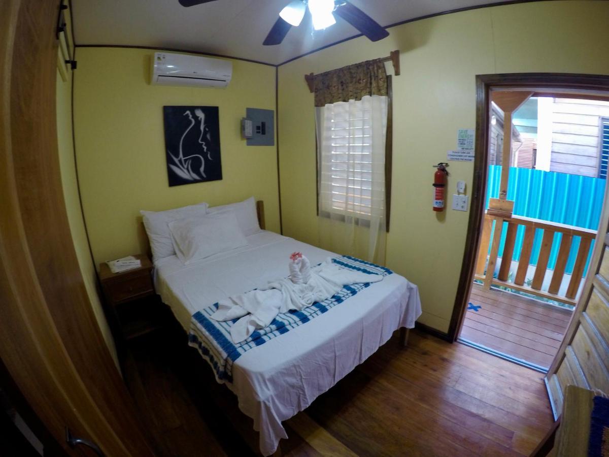 Chila'S Accommodations เคย์คอล์กเกอร์ ภายนอก รูปภาพ