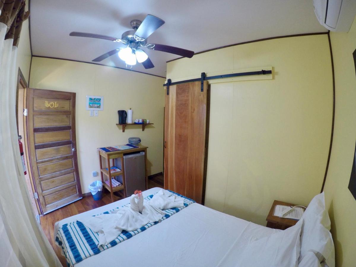 Chila'S Accommodations เคย์คอล์กเกอร์ ภายนอก รูปภาพ