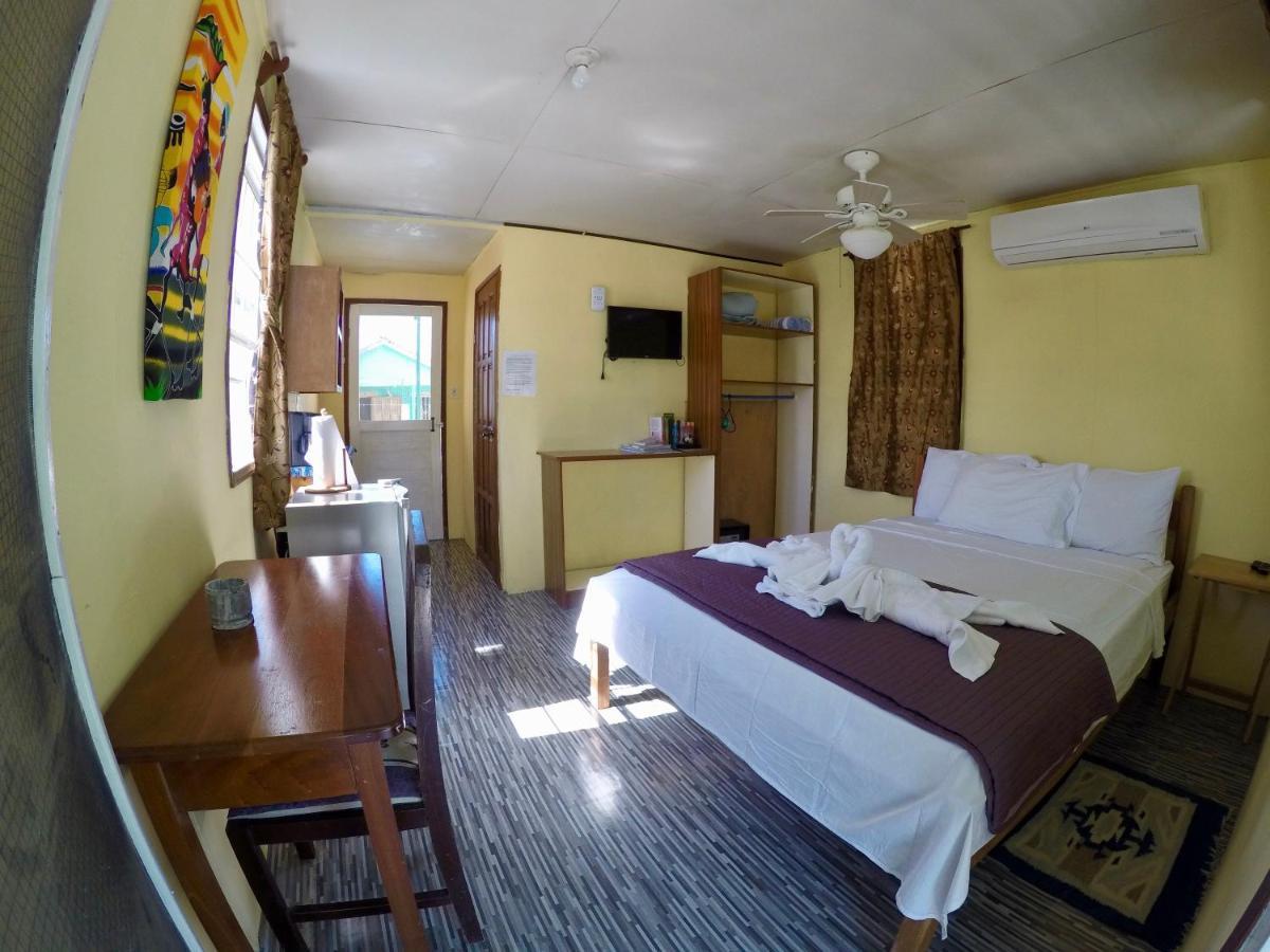 Chila'S Accommodations เคย์คอล์กเกอร์ ภายนอก รูปภาพ